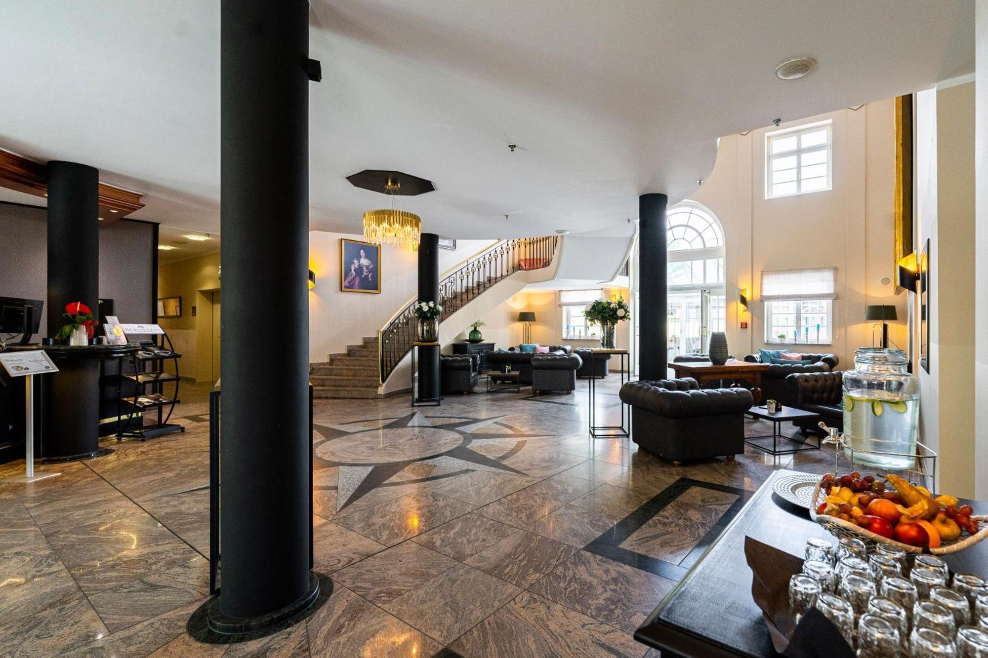 Bernstein Schlosshotel Балленштедт Екстер'єр фото
